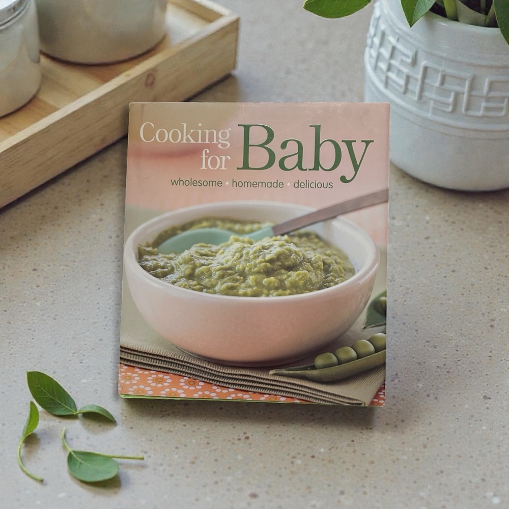 NWT Williams Sonoma Cooking For Baby Book Organic Baby Food Luxury Cookbook Gift